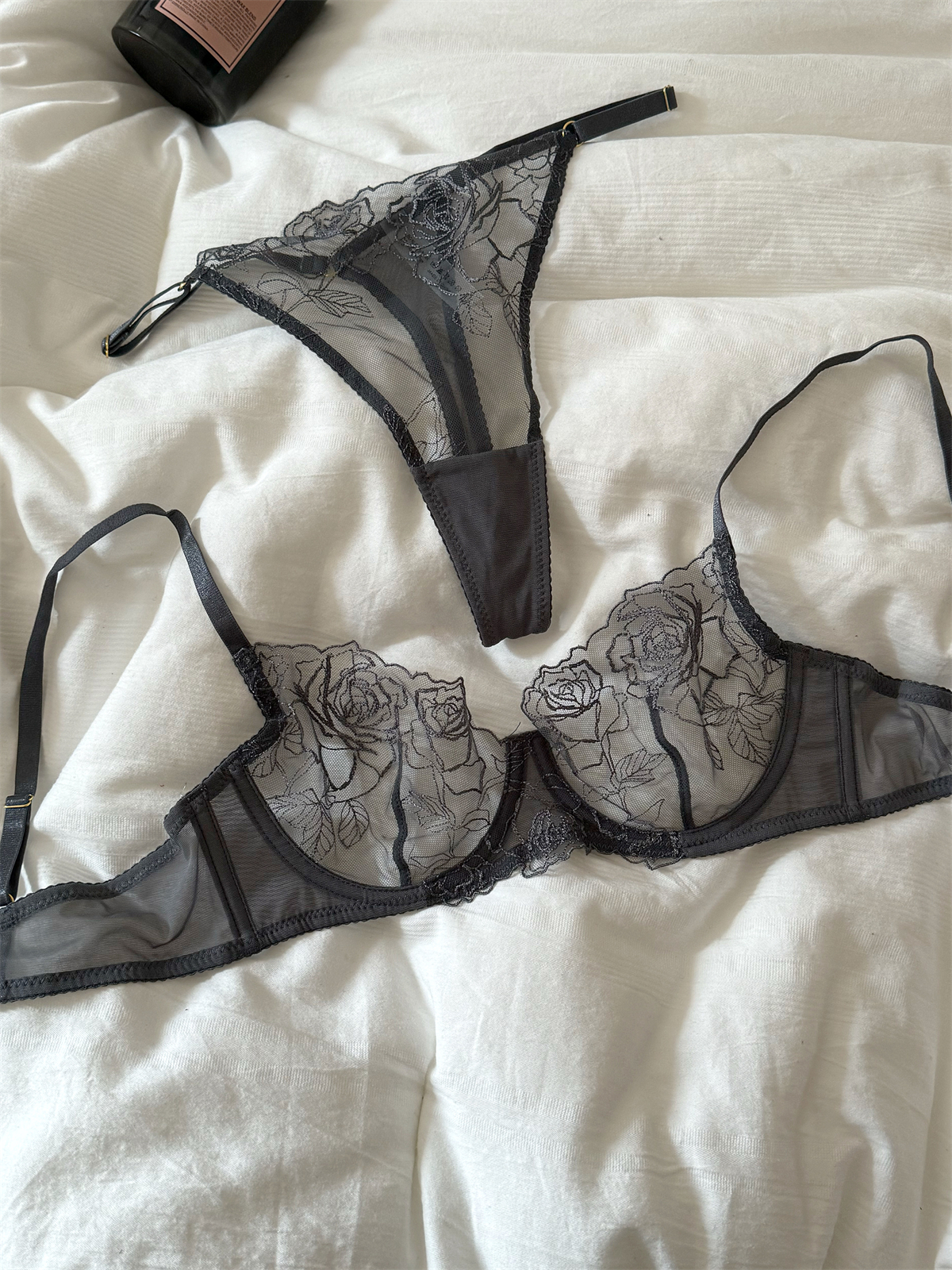 Lace embroidered flowers mesh  - đánh giá và giá Cotton Bra Everyday