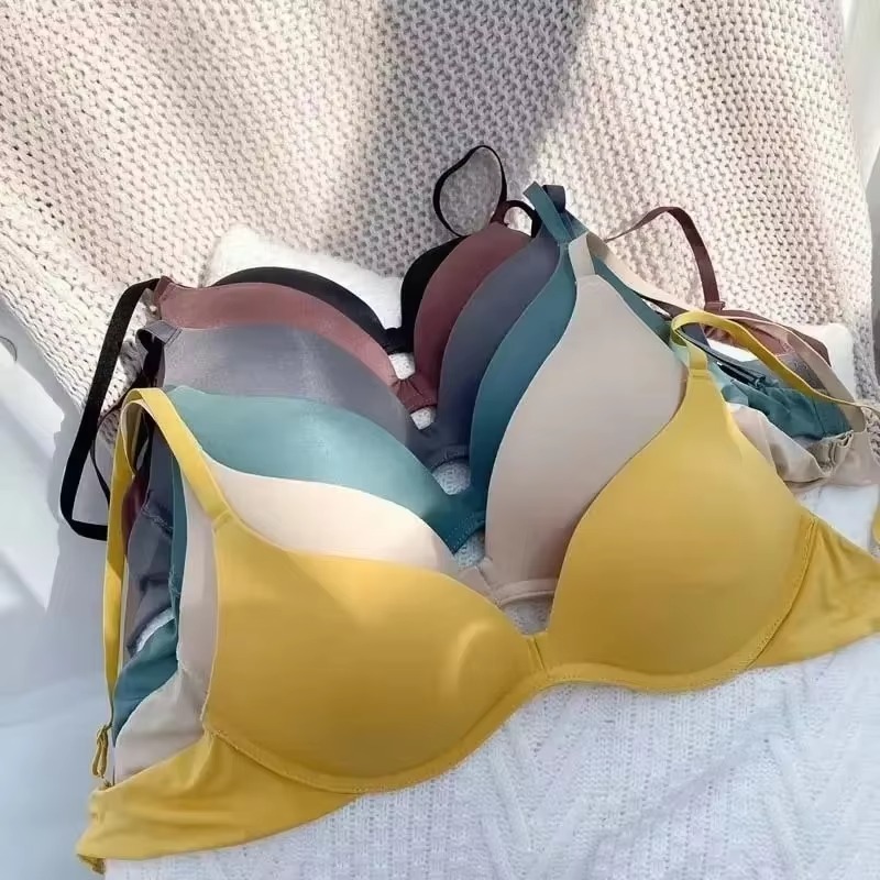 Japanese One-piece Smooth Girl - đánh giá và giá Sleep Bra Bralette